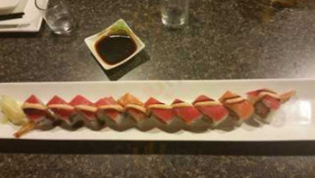 Ahii Sushi food