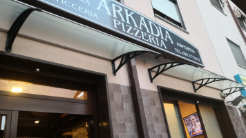 Pizzeria Arkadia outside
