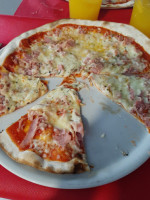 Nova Pizza food