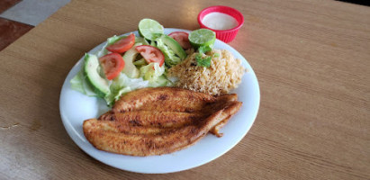 Mimy's Seafood And Grill food