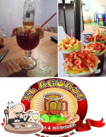 El Aguaje food