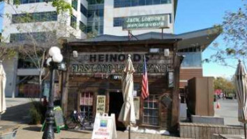 Heinold's First And Last Chance Saloon outside