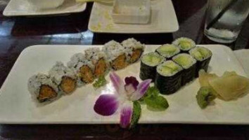 Ichiban Sushi House food