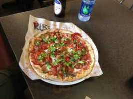 Mod Pizza food