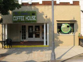 Mr Smith's Coffee House outside