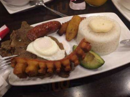 Noches De Colombia food