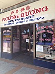 Huong Huong outside