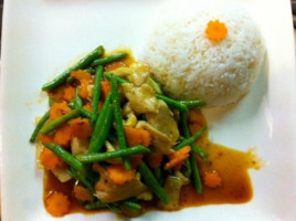 Pum Thai Cooking School food