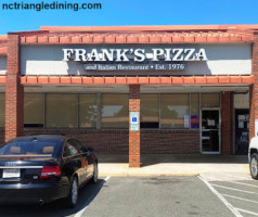 Frank's Pizza Italian outside