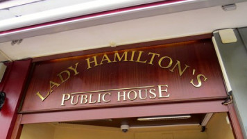 Lady Hamilton's Pub outside