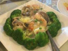 China Wok Chinese Cuisine food