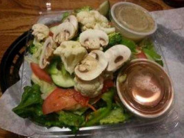 Lindy's Subs & Salads food