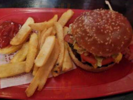 Red Robin Gourmet Burgers food