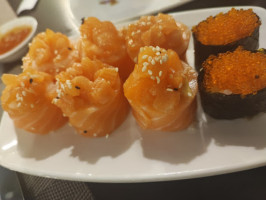 Yuan Sushi food