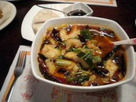 Ming's Kitchen food