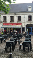 Café De L'abbaye outside