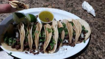 Tacos La Morenita food