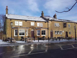 The Emmott Arms outside