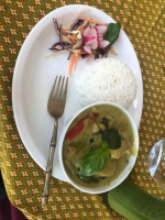 Bhan Thai Aberdeen City Centre food