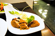 Windsor Bar- Hotel Hindustan International food