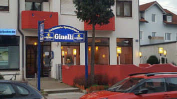 Pizzeria Ginelli outside