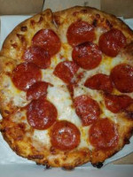 Pitti's Pizza food