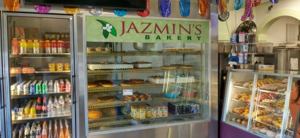 Jazmin's Bakery food