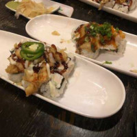 Maru Maki food