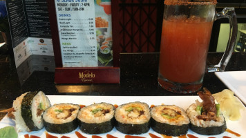 Señor Sushi Mesa food