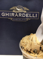 Ghirardelli Chocolate Outlet Ice Cream Shop inside