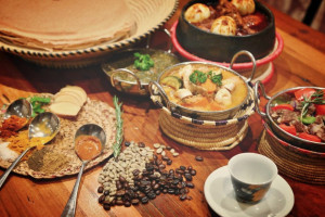 Mu'ooz Eritrean Catering food