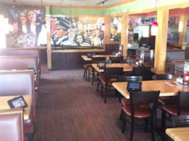 Applebee's inside