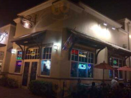 Rosie's Tavern inside