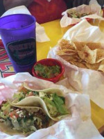 Fuzzy's Taco Shop food