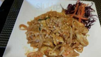 Ju Ju Thai Cuisine food