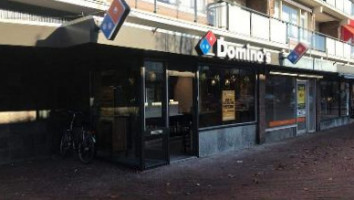 Domino's Pizza Haren outside
