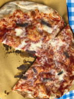 Pizzeria Dino's food