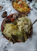 Cantinho Das Manas food