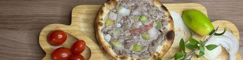 Rabinnos Esfiharia Pizzaria E Lanchonete food