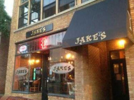 Jake's Tavern inside