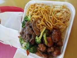Yummi Chinese Fast Food food