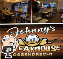 Johnny’s Steakhouse inside
