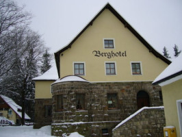 Berghotel/berggaststätte Greifensteine outside