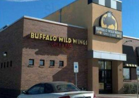 Buffalo Wild Wings outside