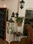 REMISE - Café, Bistro Weinbar & Biergarten outside