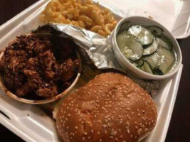 Tennessee's Real Bbq Real Fast food