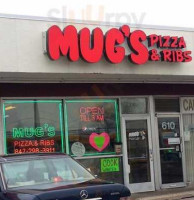 Mugs Pizza Ribs outside
