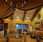 Ipar's Restaurante Y Bar De Tapas inside
