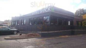 Shake Shack 479 Route 17 South Paramus outside