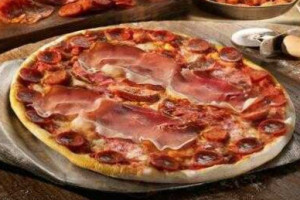 Basilico's Hand-tossed Pizza food